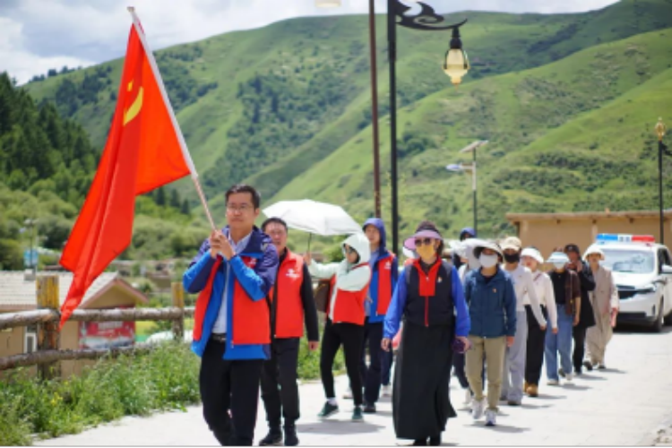 1667804721365196.png 同心普法零距离 明炬律师“同心团”系列报道三1006.png