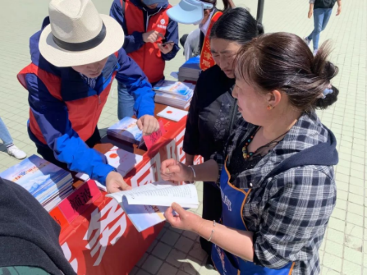 1667805324696671.png 同心普法零距离 明炬律师“同心团”系列报道二795.png