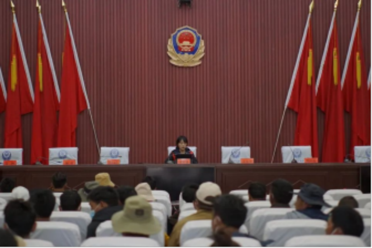 同心普法零距离 明炬律师“同心团”系列报道一1573.png